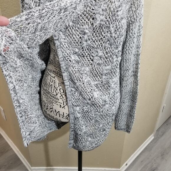 JESSICA Simpson open weave sweater XL - Picture 4 of 10